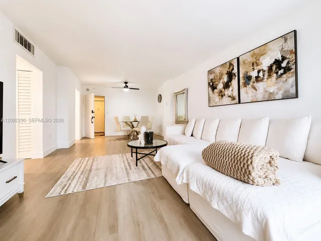 2-bedroom rental at 400 Kings Point Drive #1224, Sunny Isles Beach