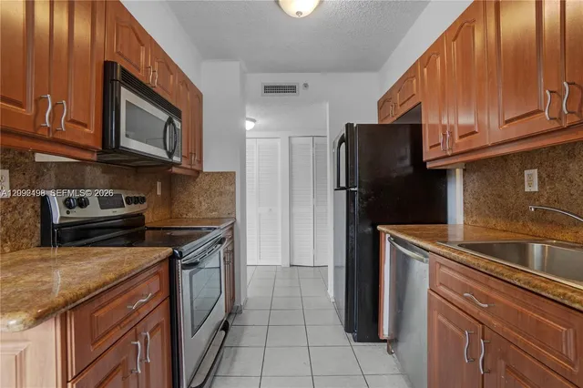 2-bedroom rental at 1688 West Avenue #408, Miami Beach