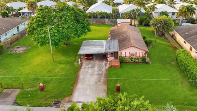 3-bedroom home at 17596 CINQUEZ PARK Road W, Jupiter