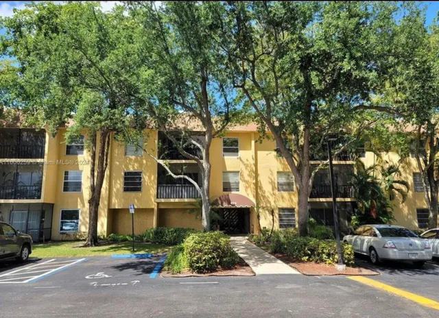 2-bedroom home at 480 NW 20th Street NW #2120, Boca Raton