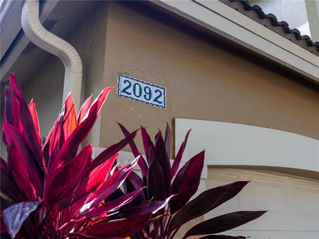 3-bedroom rental at 2092 PASA VERDE Lane #2092, Weston