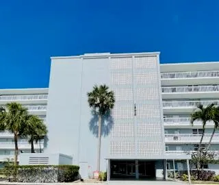 2-bedroom rental at 5500 NW 2nd Avenue #319, Boca Raton