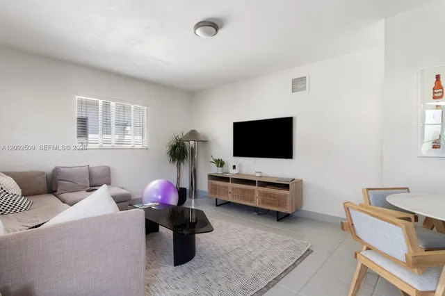 1-bedroom home at 1050 7th Street #1050-3, Miami Beach