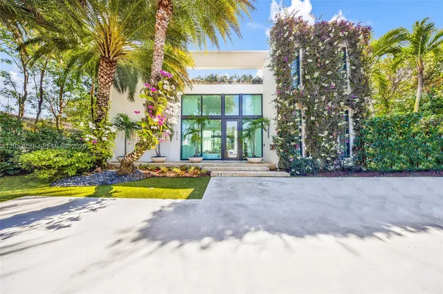 4-bedroom home at 4515 N Michigan Avenue, Miami Beach