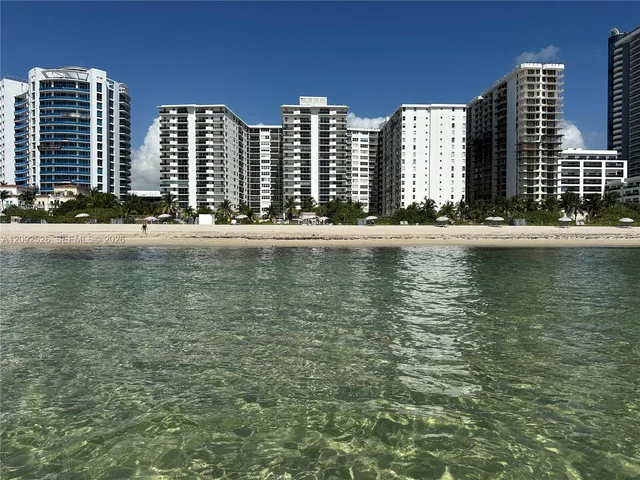 2-bedroom rental at 6039 Collins Avenue #721, Miami Beach