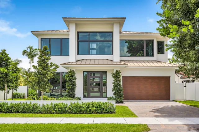 4-bedroom home at 445 NE 11TH Avenue, Fort Lauderdale