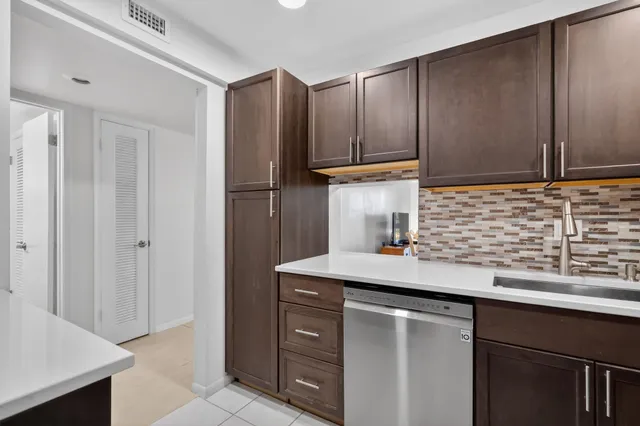 1-bedroom home at 2615 NE 1ST Court #201, Boynton Beach