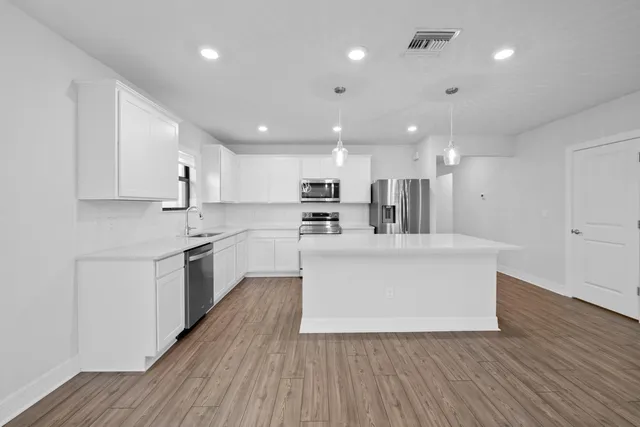 4-bedroom home at 3125 BUTTONWOOD Court, Lauderdale Lakes