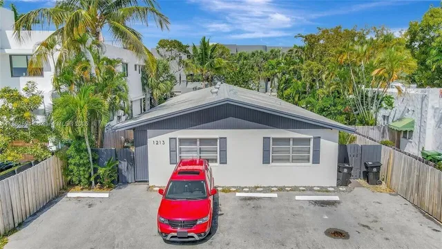 1-bedroom rental at 1213 SE 1st Street #1, Fort Lauderdale
