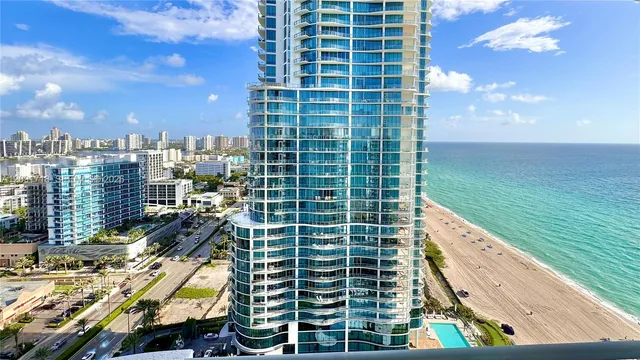 2-bedroom home at 17375 Collins Avenue #2607, Sunny Isles Beach
