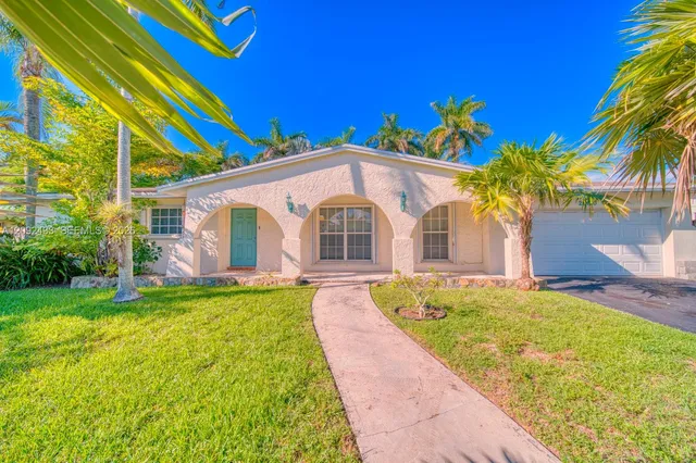 4-bedroom home at 20120 SW 84th Place, Cutler Bay