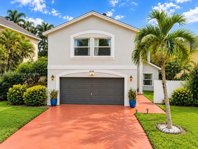 3-bedroom home at 4244 Pine Hollow Circle, Greenacres