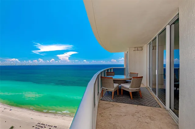 2-bedroom rental at 18911 Collins Avenue #3402, Sunny Isles Beach