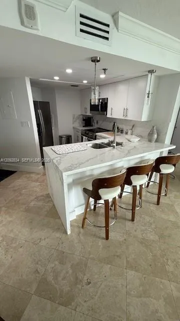 1-bedroom rental at 5880 Collins Avenue #1104, Miami Beach