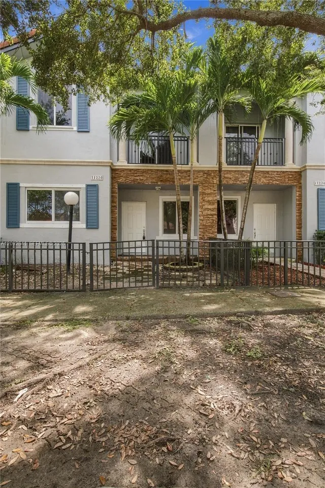 3-bedroom rental at 11230 SW 229th Terrace, Miami