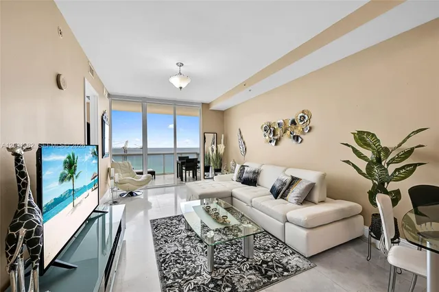 1-bedroom rental at 18201 Collins Avenue #4102, Sunny Isles Beach