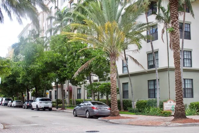 2-bedroom rental at 1919 Van Buren Street #801, Hollywood