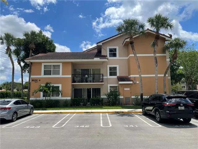 3-bedroom rental at 9033 WILES Road #302, Coral Springs
