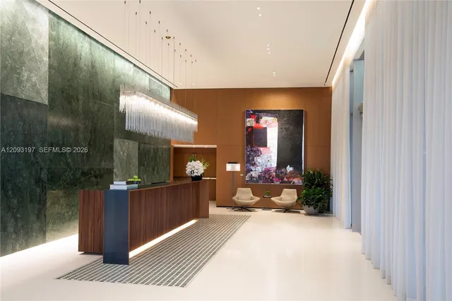 3-bedroom home at 1400 Biscayne Boulevard #1701, Miami