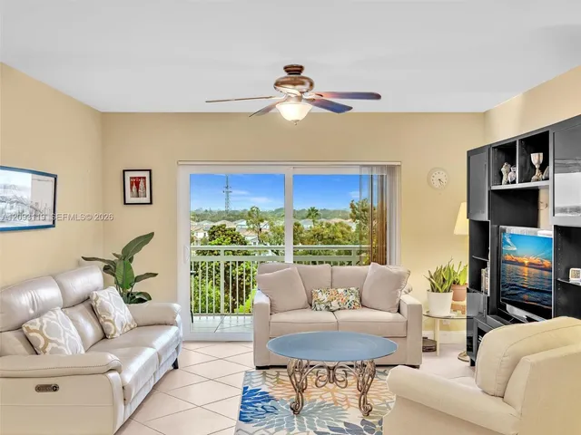 2-bedroom home at 4400 Hillcrest Drive #603B, Hollywood