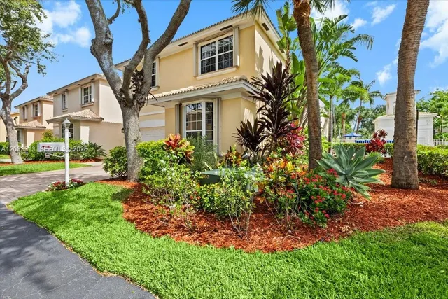 3-bedroom home at 1241 Grant Street, Hollywood
