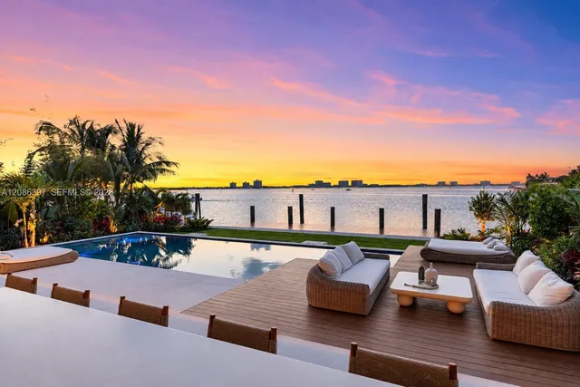 6-bedroom home at 857 N Shore Drive, Miami Beach