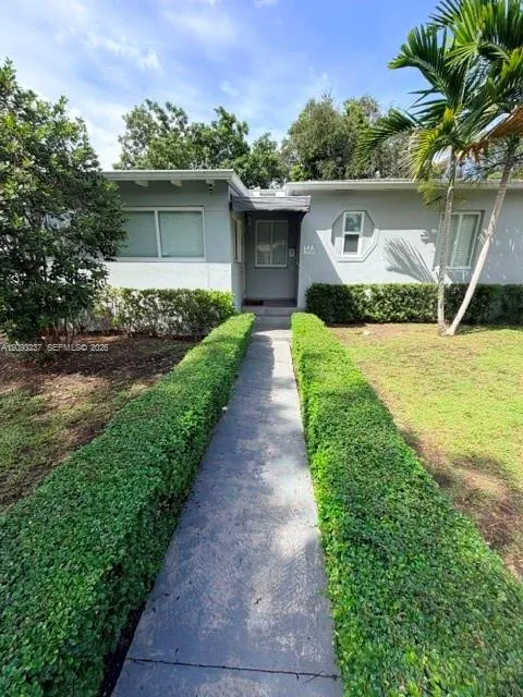 3-bedroom rental at 6277 SW 13th Street, West Miami