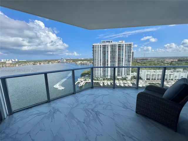 2-bedroom rental at 17301 Biscayne Boulevard #1707, North Miami Beach