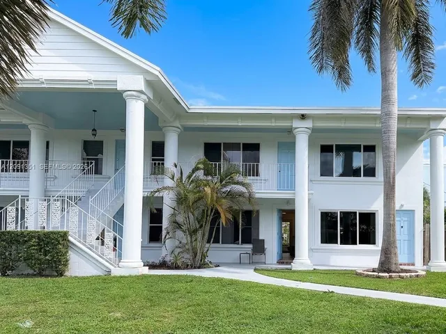 2-bedroom rental at 4529 NE 21st Avenue #5, Fort Lauderdale