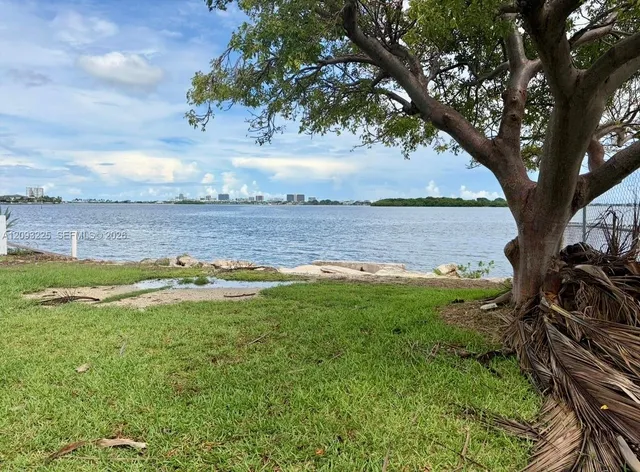 Land at 10875 N Bayshore Drive, Miami
