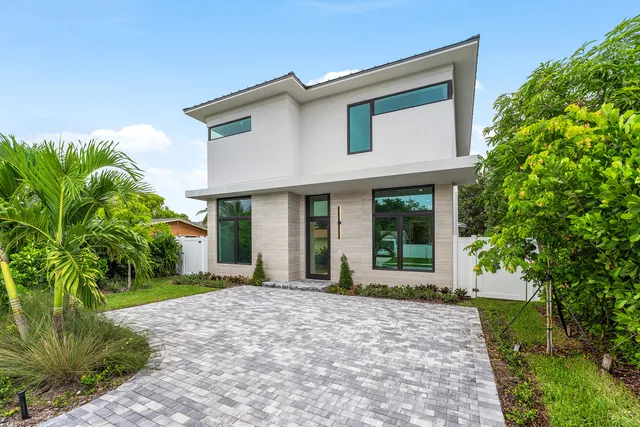 5-bedroom home at 309 SE 6th Street, Delray Beach