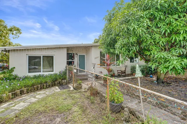 3-bedroom home at 3630 SW 40th Street, West Park