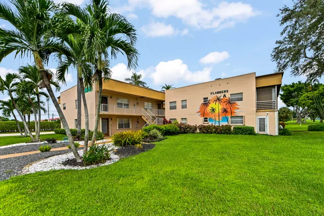 2-bedroom home at 20 Flanders A, Delray Beach