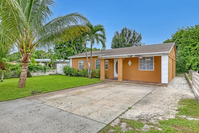 2-bedroom home at 1627 4th Court NE, Boynton Beach
