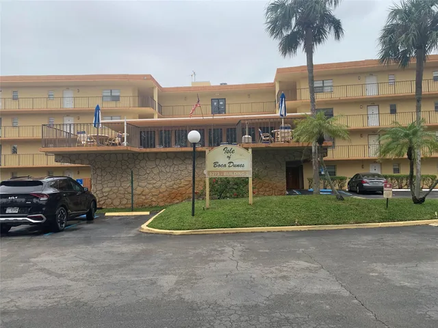 2-bedroom home at 9273 SW 8th Street #206, Boca Raton