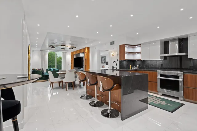 2-bedroom home at 600 S DIXIE Highway #315, West Palm Beach