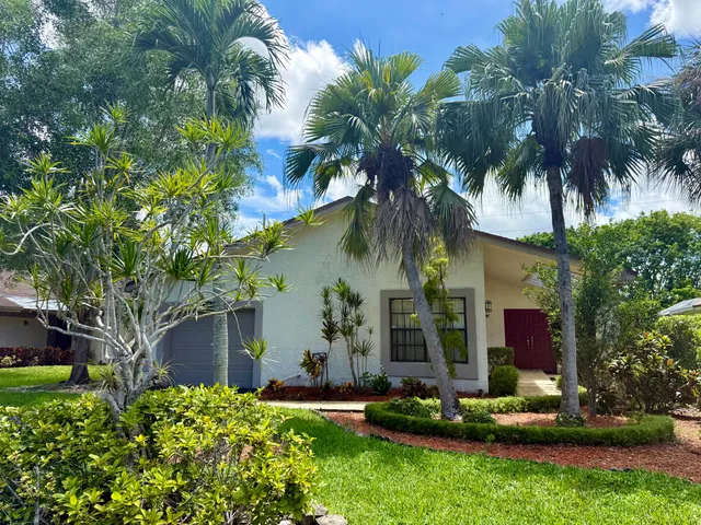 3-bedroom rental at 8963 Old Pine Way #21, Boca Raton