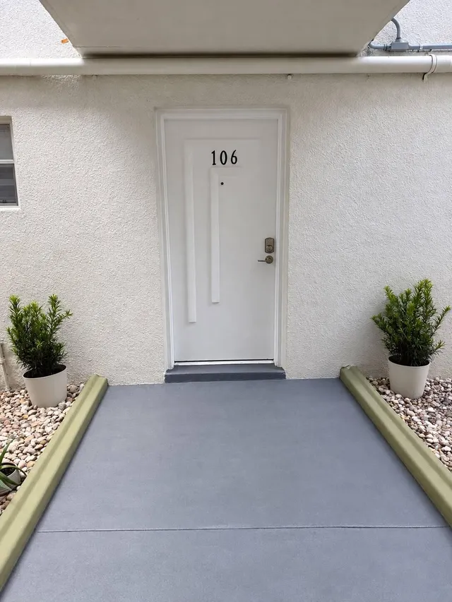 2-bedroom rental at 4255 N University Drive #106, Sunrise