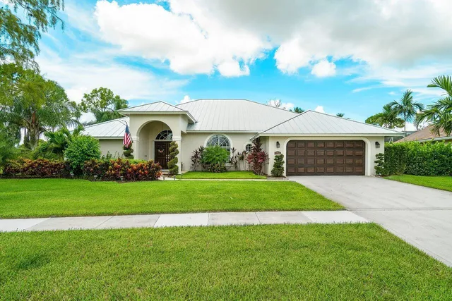 4-bedroom rental at 13514 NORTHUMBERLAND Circle, Wellington