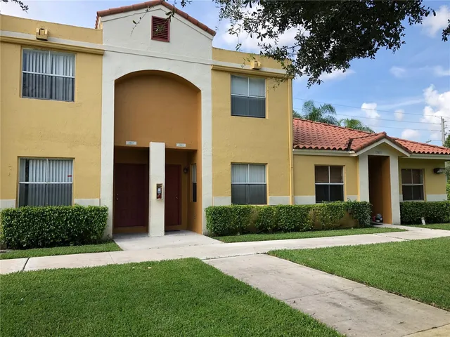2-bedroom rental at 3817 NW 90th Avenue, Sunrise
