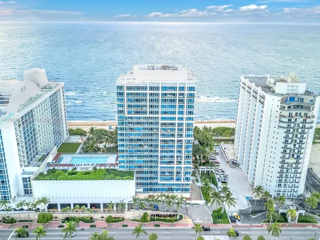 2-bedroom home at 6799 Collins Avenue #512, Miami Beach