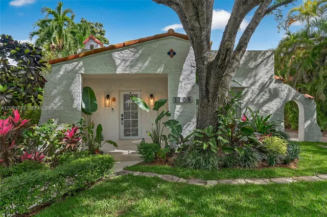 3-bedroom home at 1109 Almeria Avenue, Coral Gables
