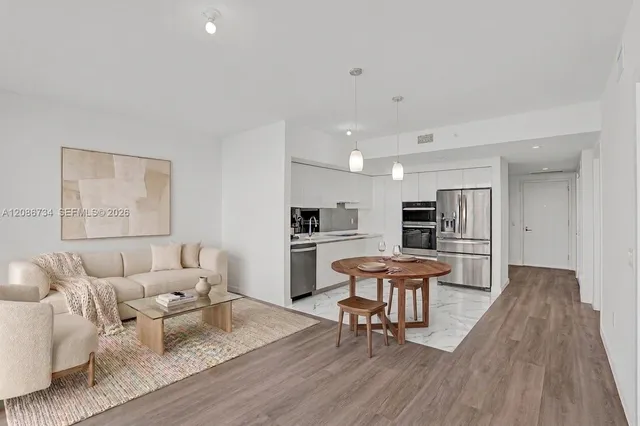 1-bedroom home at 1170 E Hallandale #1003, Hallandale Beach