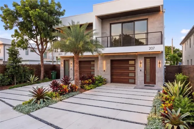 4-bedroom home at 205 NE 17th Avenue, Fort Lauderdale