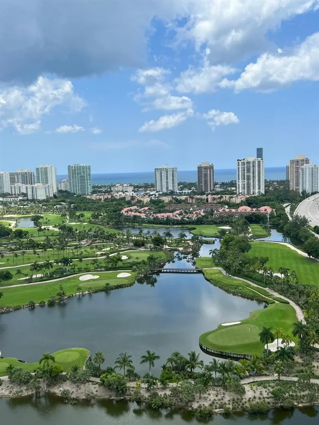 3-bedroom home at 19501 W Country Club Drive #TS-03, Aventura