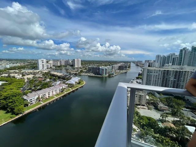 2-bedroom home at 4010 S Ocean Drive #R1902, Hollywood