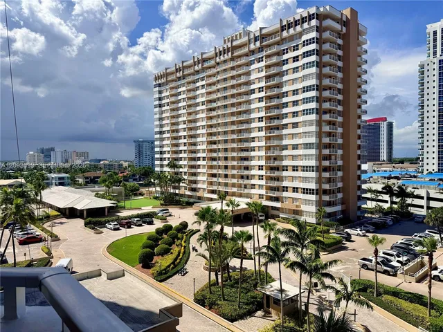 1-bedroom home at 1965 S Ocean Drive #18C, Hallandale Beach