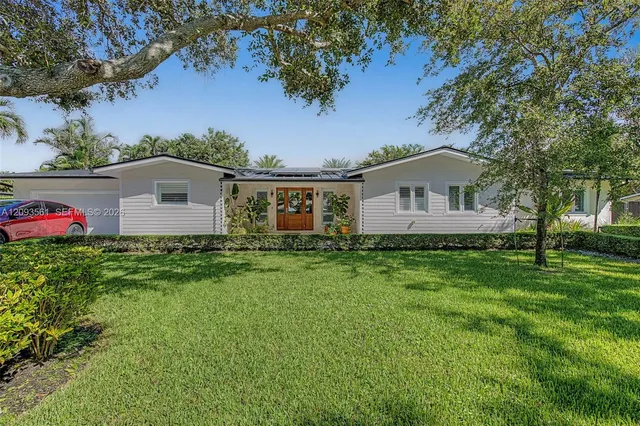 4-bedroom home at 7301 SW 134th Terrace, Pinecrest