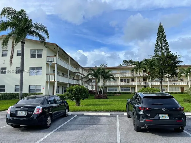 2-bedroom rental at 354 Mansfield I #354, Boca Raton