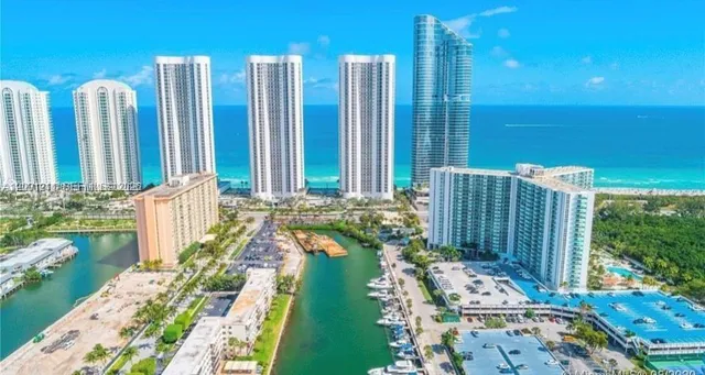 2-bedroom rental at 100 Bayview Drive #521, Sunny Isles Beach